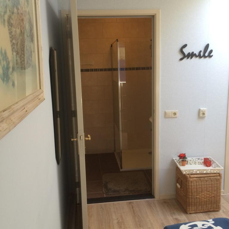 B&B Goeree Overflakkee Middelharnis Kamer foto